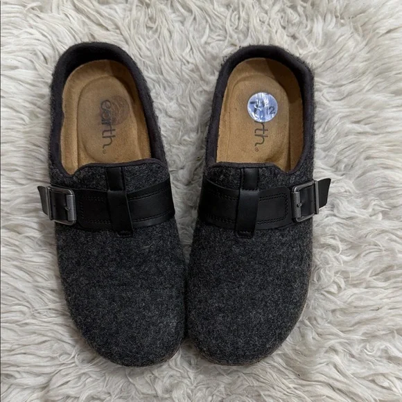 Earth Charcoal Gray Buckle  Eras Casual Wool Comfort Clogs Size 7.5M - Picture 2 of 7